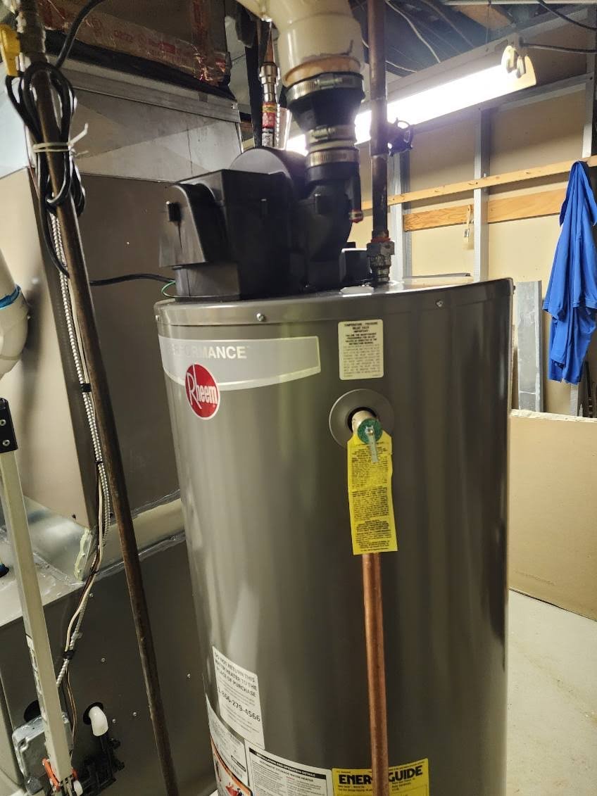 Hot-water tank installation